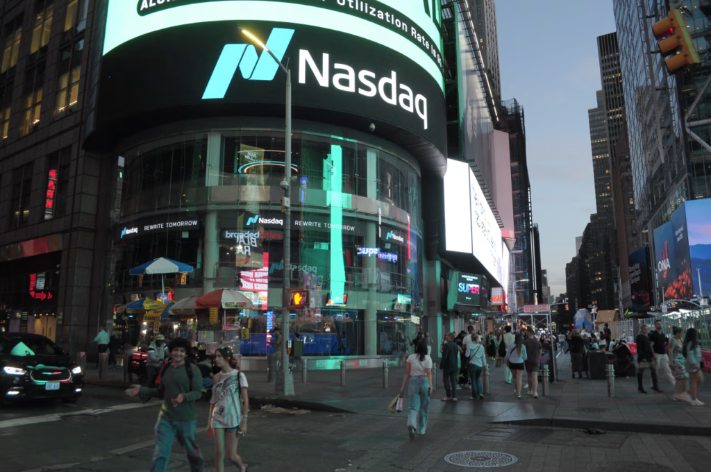 Bar chart of top AI stocks driving Nasdaq performance - Ultima Markets