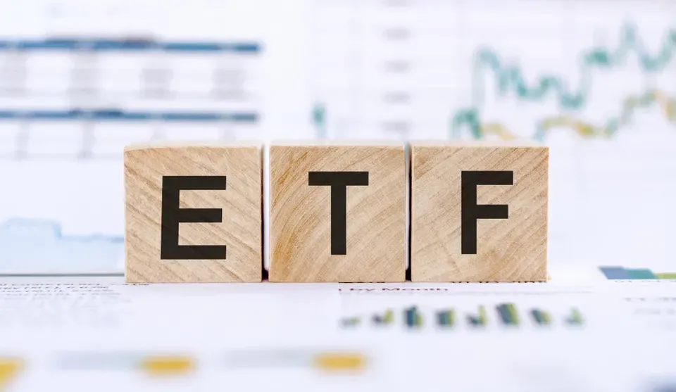 为何 90% 的投资者在富途配置 ETF 的第一步就错了? - Ultima Markets
