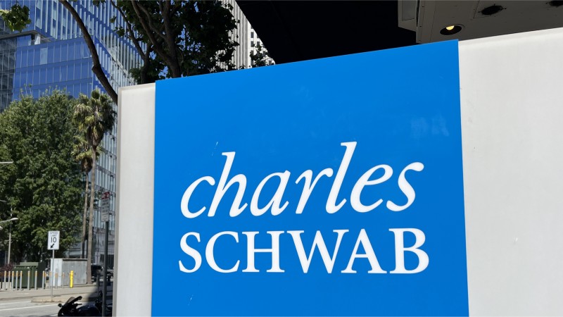 Schwab ETF Performance: 2026 Guide